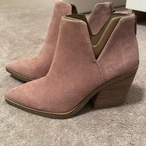 Vince camuto pink suede muled heeled boots.